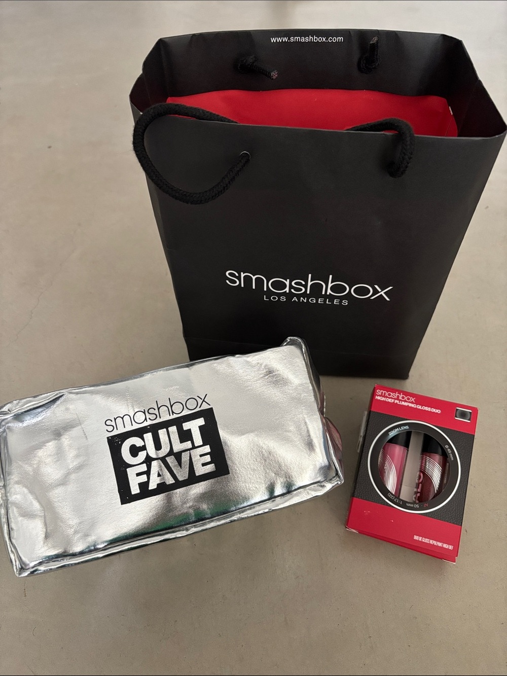 Smashbox Bundle: HighDef Plumping Lip Gloss Duo + Cult Fave Makeup Bag w giftbag